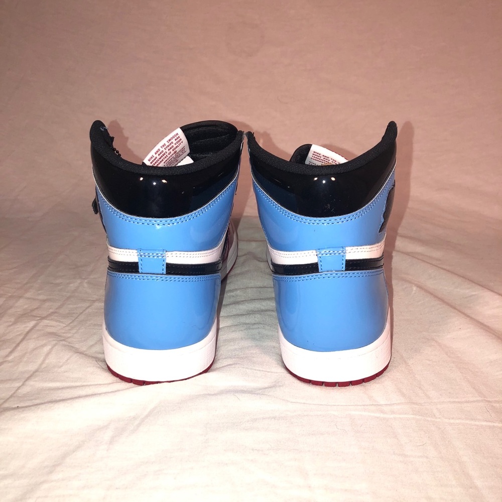 Jordan 1 Retro High Fearless UNC Chicago - Picture 4 of 8